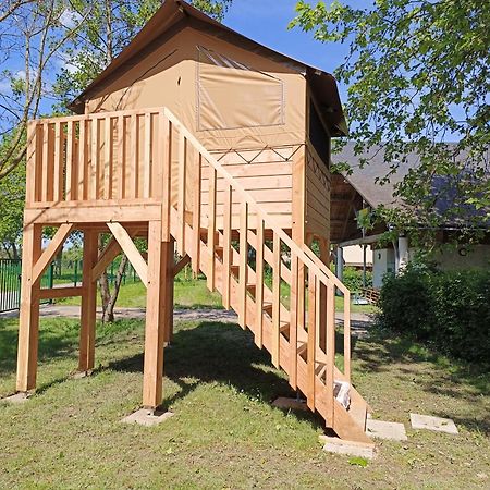 Camping Onlycamp La Confluence Savonnières Exterior foto